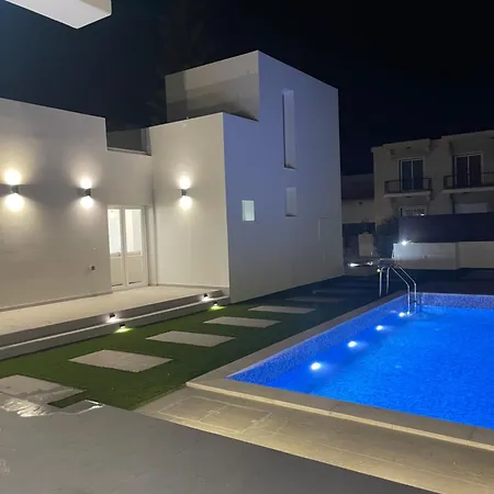 Pervolia Oasis Villa *