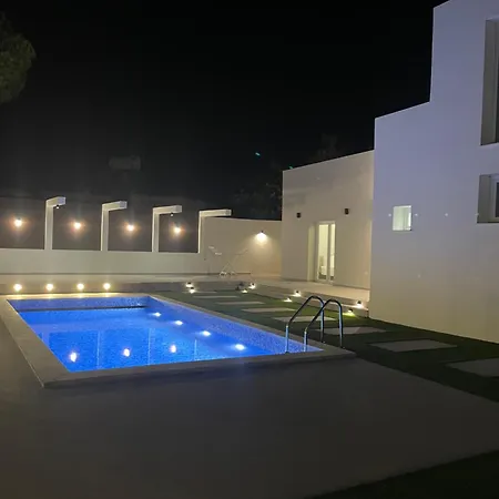 Pervolia Oasis Villa Kiti