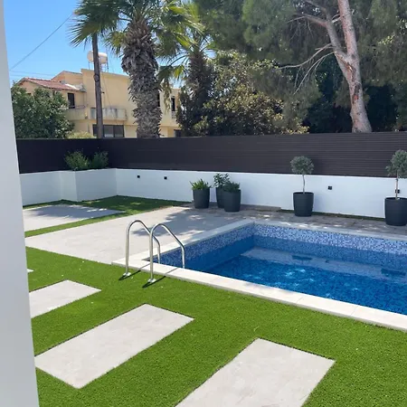 Pervolia Oasis Kiti